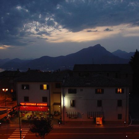Albergo Centrale San Zeno di Montagna Exterior foto