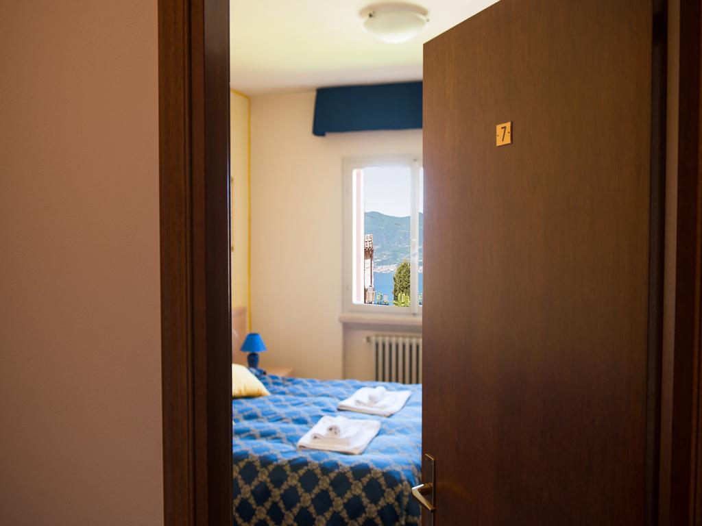Albergo Centrale San Zeno di Montagna Exterior foto